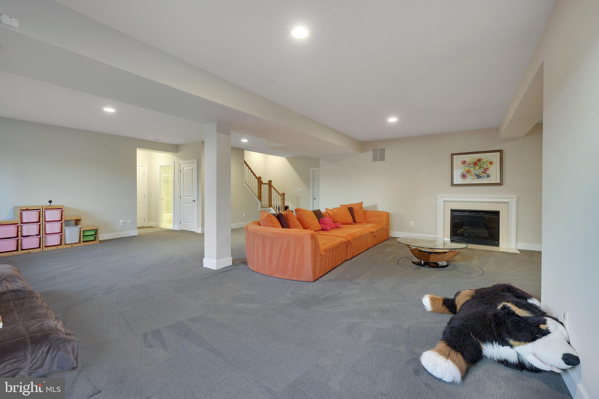 5922 Chesterbrook Road McLean, VA 22101 - Photo 71 of 82