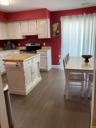 $185,000 | 711 Sandalwood Drive, Ossian, IN 46777