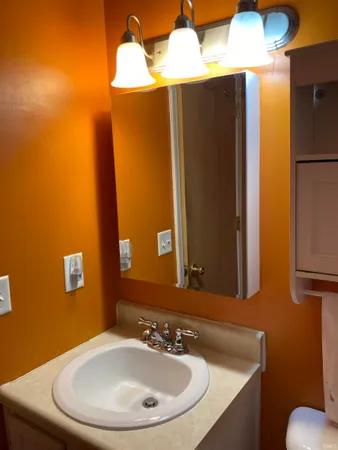 $185,000 | 711 Sandalwood Drive, Ossian, IN 46777