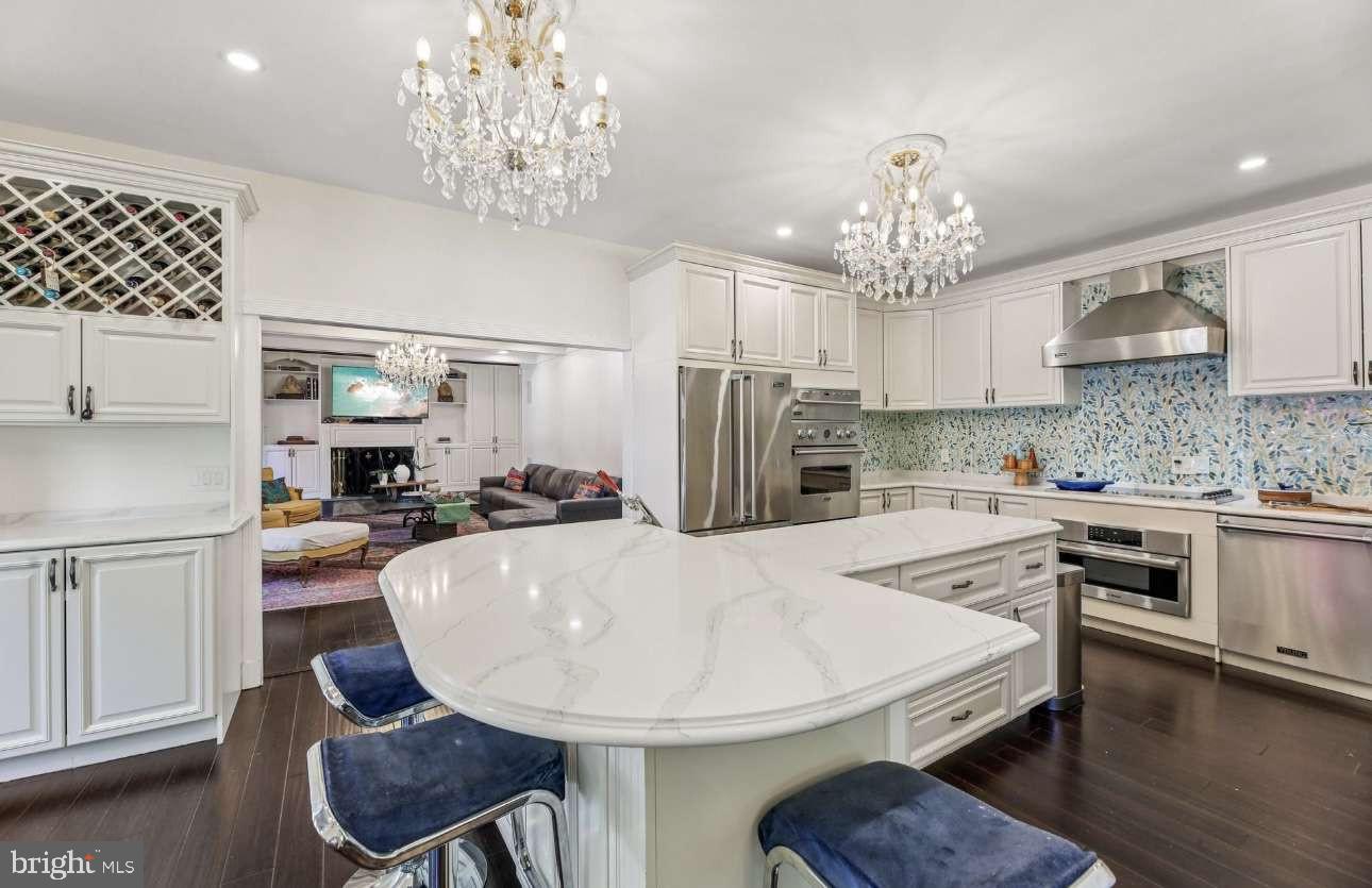 10900 Tara Road Rockville, MD 20854 - Photo 9 of 22