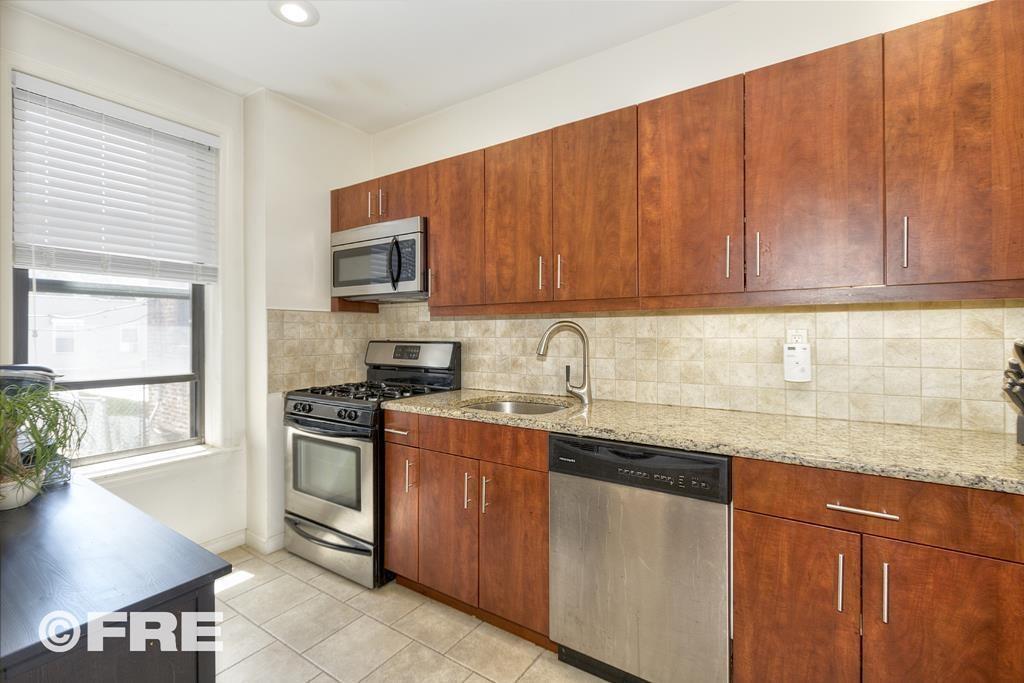 6802 Ridge Boulevard, Unit 1E Brooklyn, NY 11220 - Photo 7 of 11
