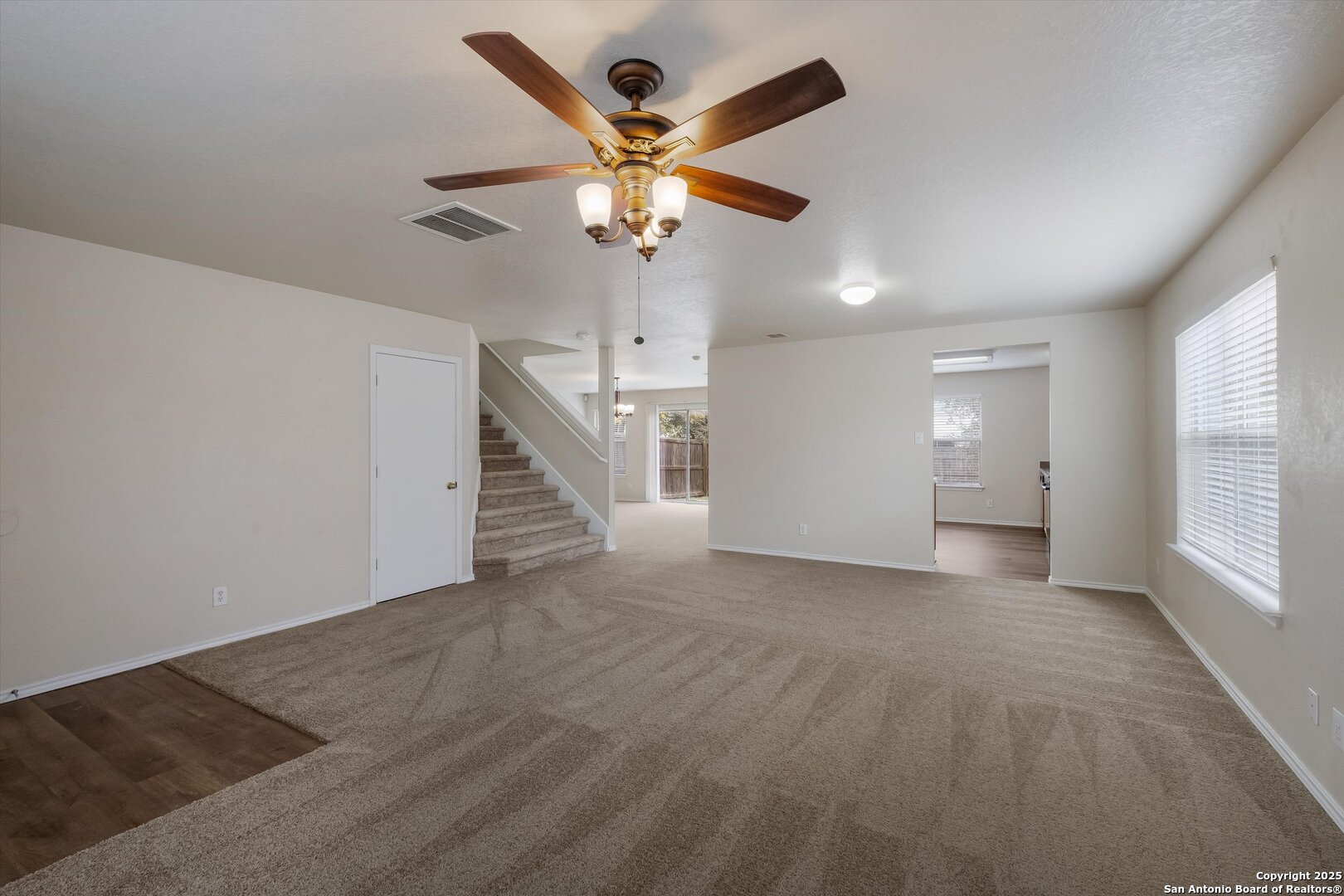 7935 Morning Grove Converse, TX 78109 - Photo 3 of 22