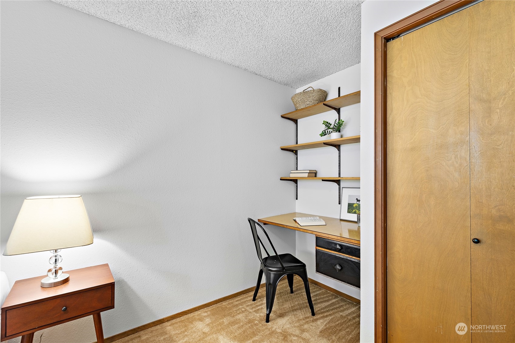 40 Chelan Key Bellevue, WA 98006 - Photo 25 of 29 a view of a workspace with furniture and a window