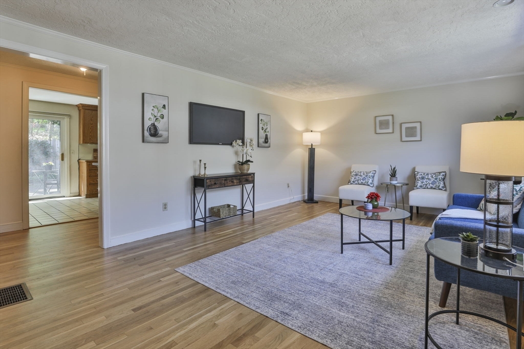 21 Westerly Street, Unit 3 Wellesley, MA 02482 - Photo 8 of 41