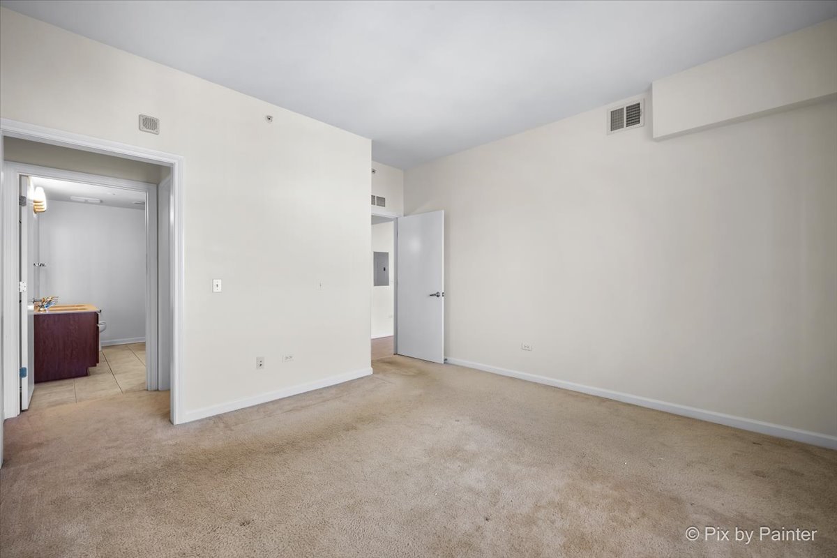 50 South Grove Avenue, Unit 301 Elgin, IL 60120 - Photo 13 of 25 a view of an empty room