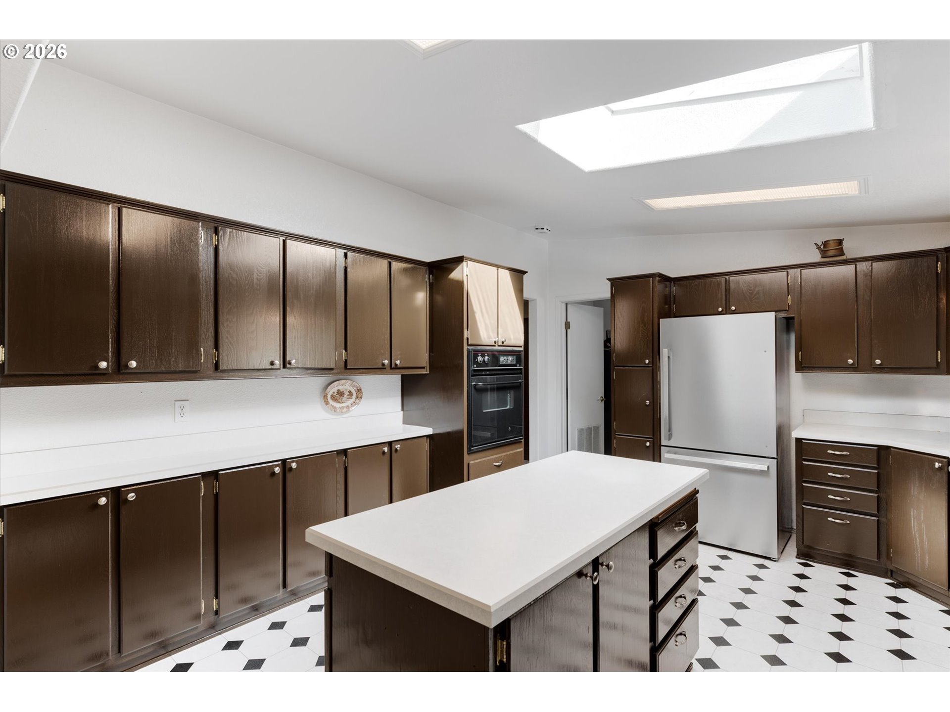 1556 Kool Road Kelso, WA 98626 - Photo 13 of 45 Kitchen