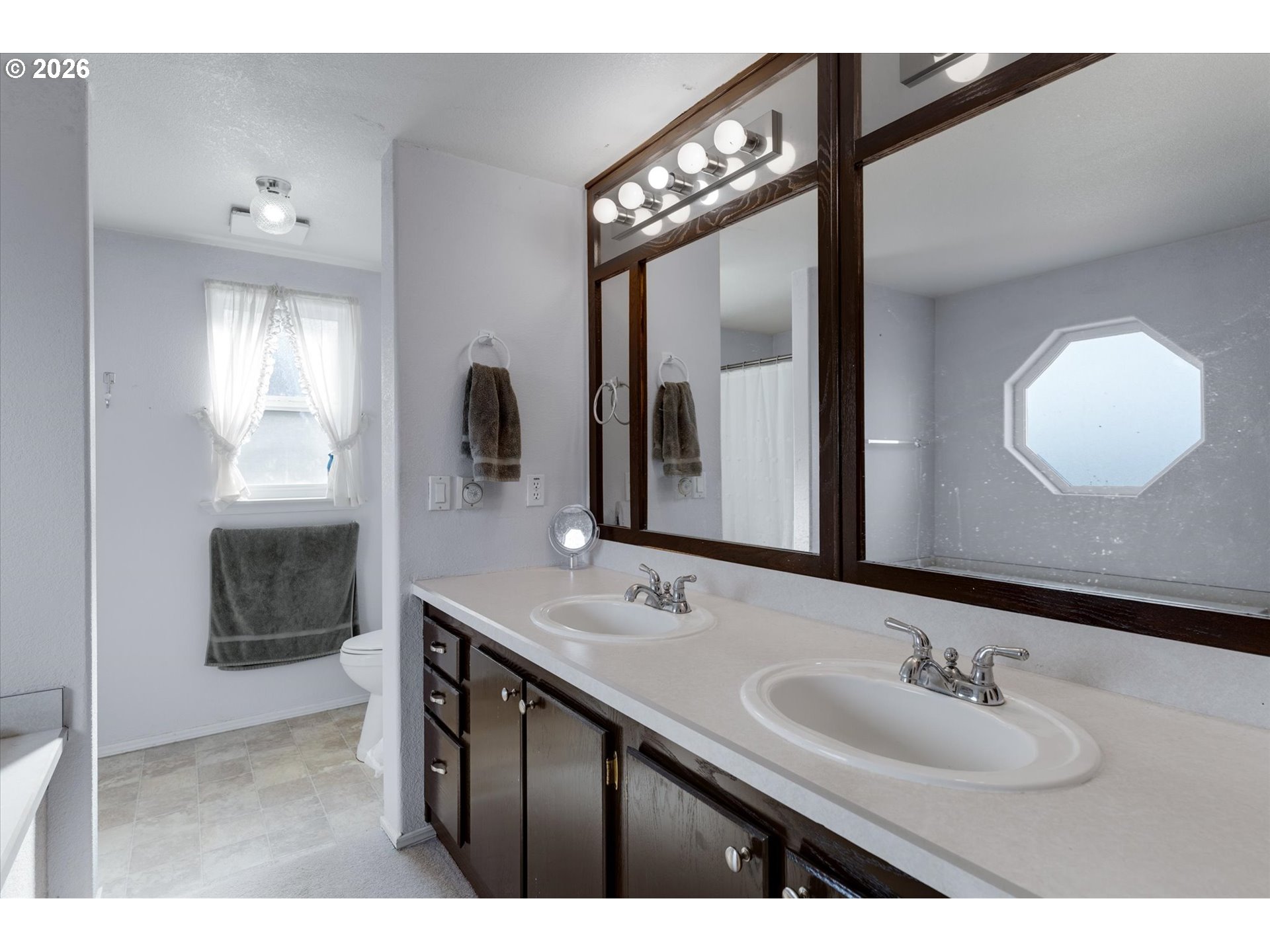 1556 Kool Road Kelso, WA 98626 - Photo 28 of 45 Bathroom, Attached