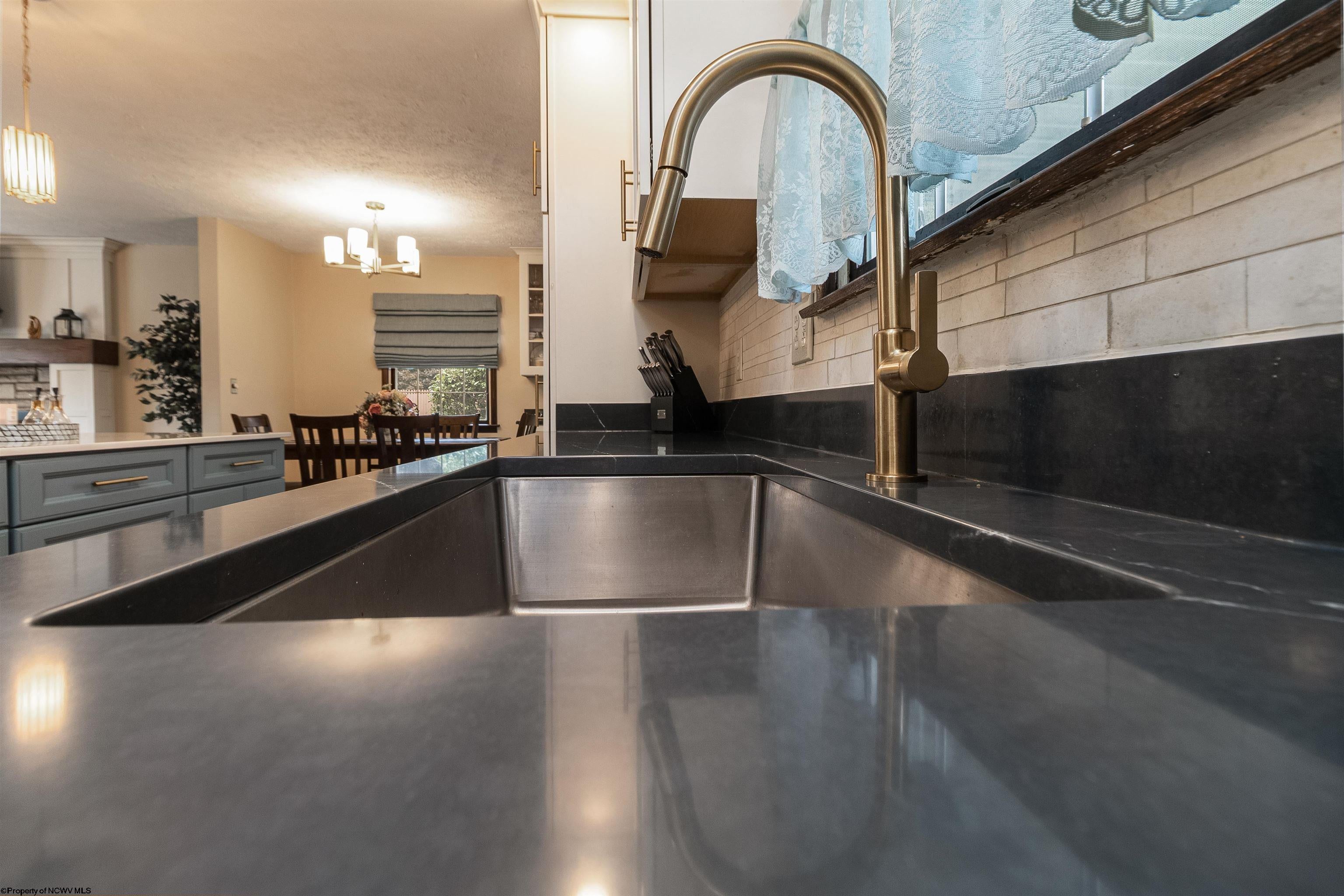 95 Cimarron Road Clarksburg, WV 26301 - Photo 12 of 40 Gallery Image 12