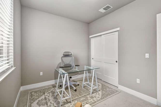 1480 Westwind Way Rocklin, CA 95765 - Photo 19 of 27 a table and chair in a room