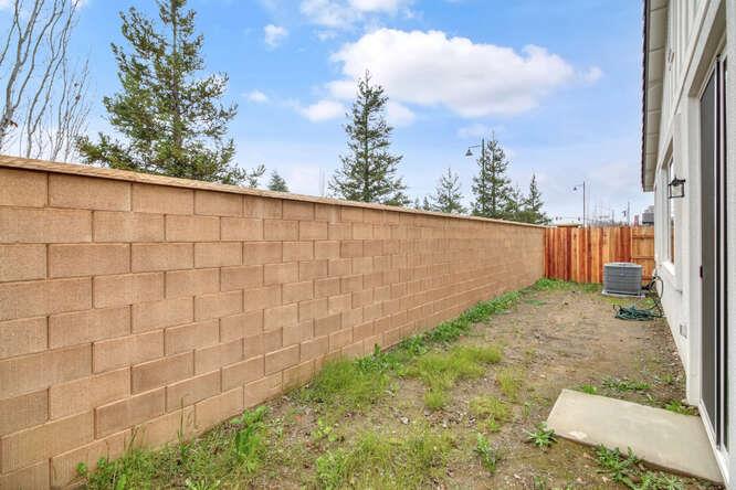 1480 Westwind Way Rocklin, CA 95765 - Photo 24 of 27 a view of a backyard