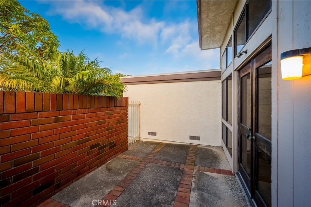 21 Beachcomber Drive Corona del Mar, CA 92625 - Photo 38 of 75 Gallery Image 38