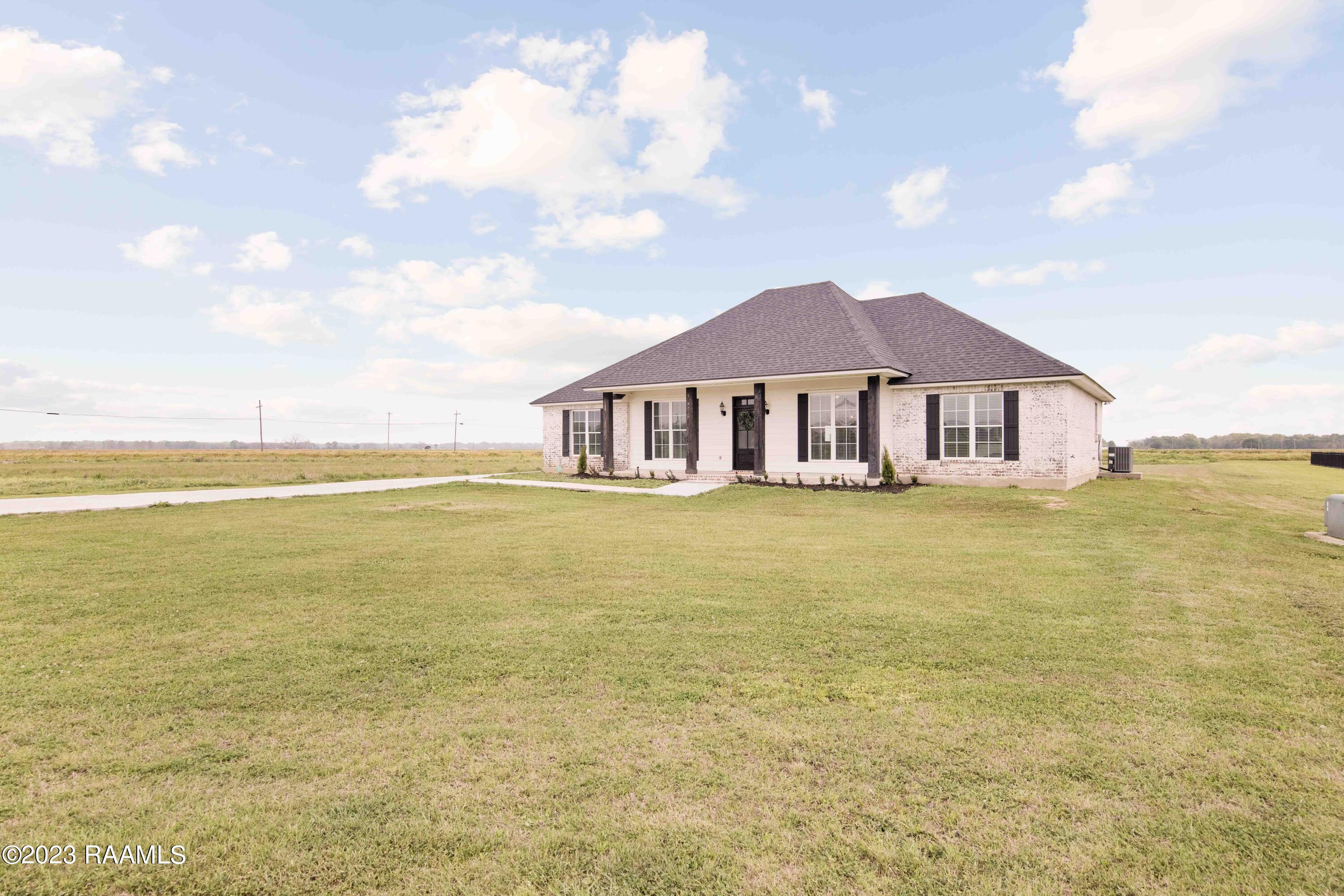 145 Hummingbird Road Rayne, LA 70578 - Photo 2 of 27 Gallery Image 2