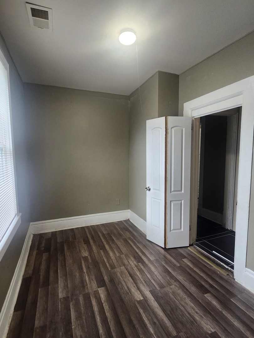 3019 East 80th Street, Unit 2 Chicago, IL 60617 - Photo 6 of 7