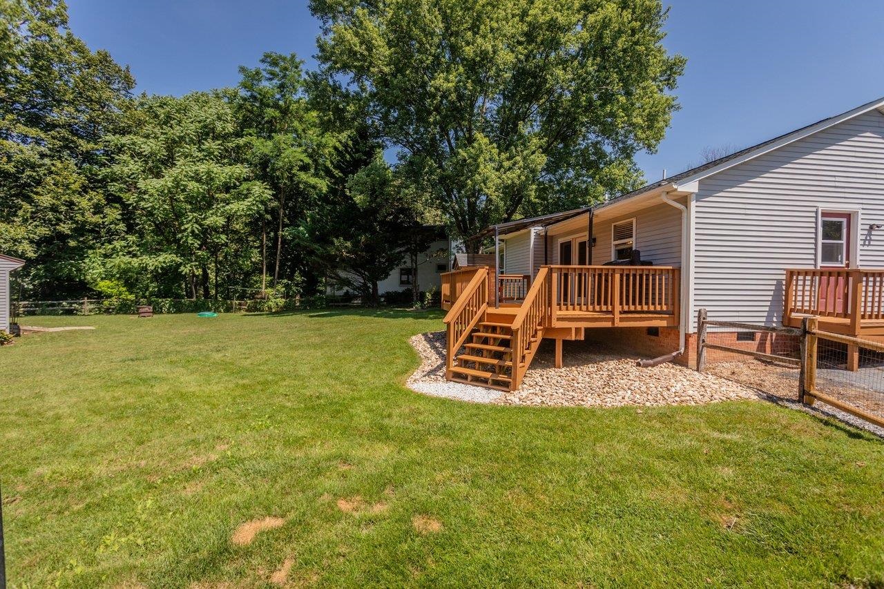 503 East Riverside Drive Bridgewater, VA 22812 - Photo 6 of 65