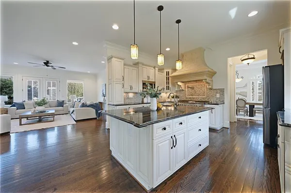 $1,695,000 | 7611 Regency Circle, Atlanta, GA 30350