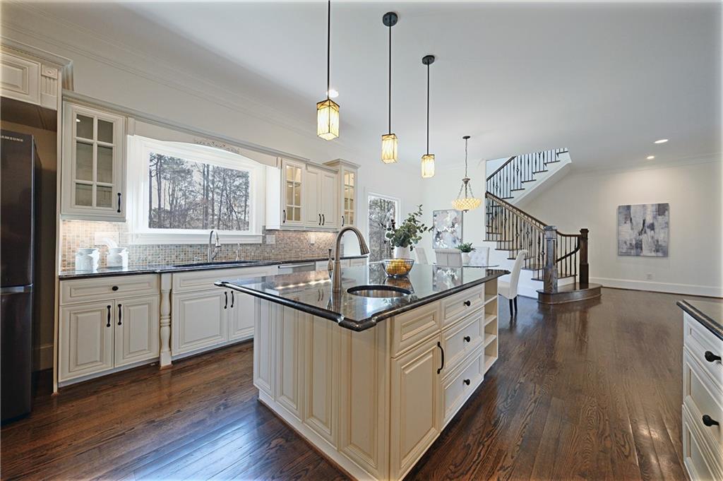 7611 Regency Circle Atlanta, GA 30350 - Photo 29 of 80