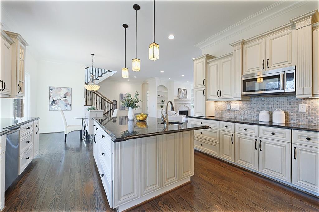 7611 Regency Circle Atlanta, GA 30350 - Photo 31 of 80