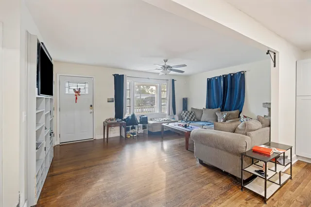 $300,000 | 122 Elmora Avenue, Goose Creek, SC 29445