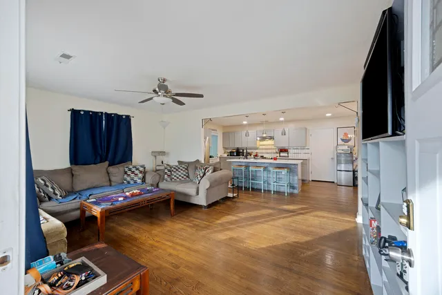 $300,000 | 122 Elmora Avenue, Goose Creek, SC 29445