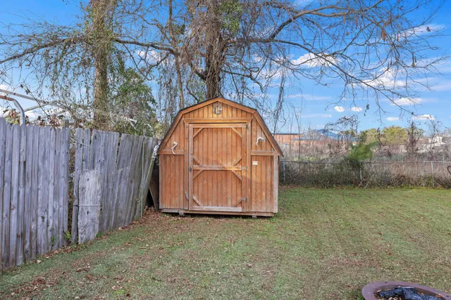 $300,000 | 122 Elmora Avenue, Goose Creek, SC 29445