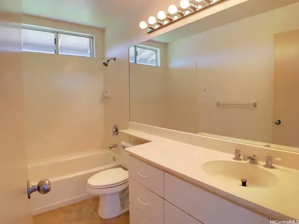 $3,900 | 91-969 Puhikani Street, Ewa Beach, HI 96706