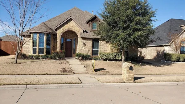$2,295 | 1621 Colonial Drive, Royse City, TX 75189