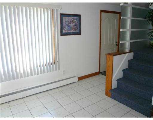 76 Joyce Street Warren, RI 02885 - Photo 4 of 9 Dining Room.