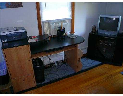 76 Joyce Street Warren, RI 02885 - Photo 5 of 9 Computer Room.