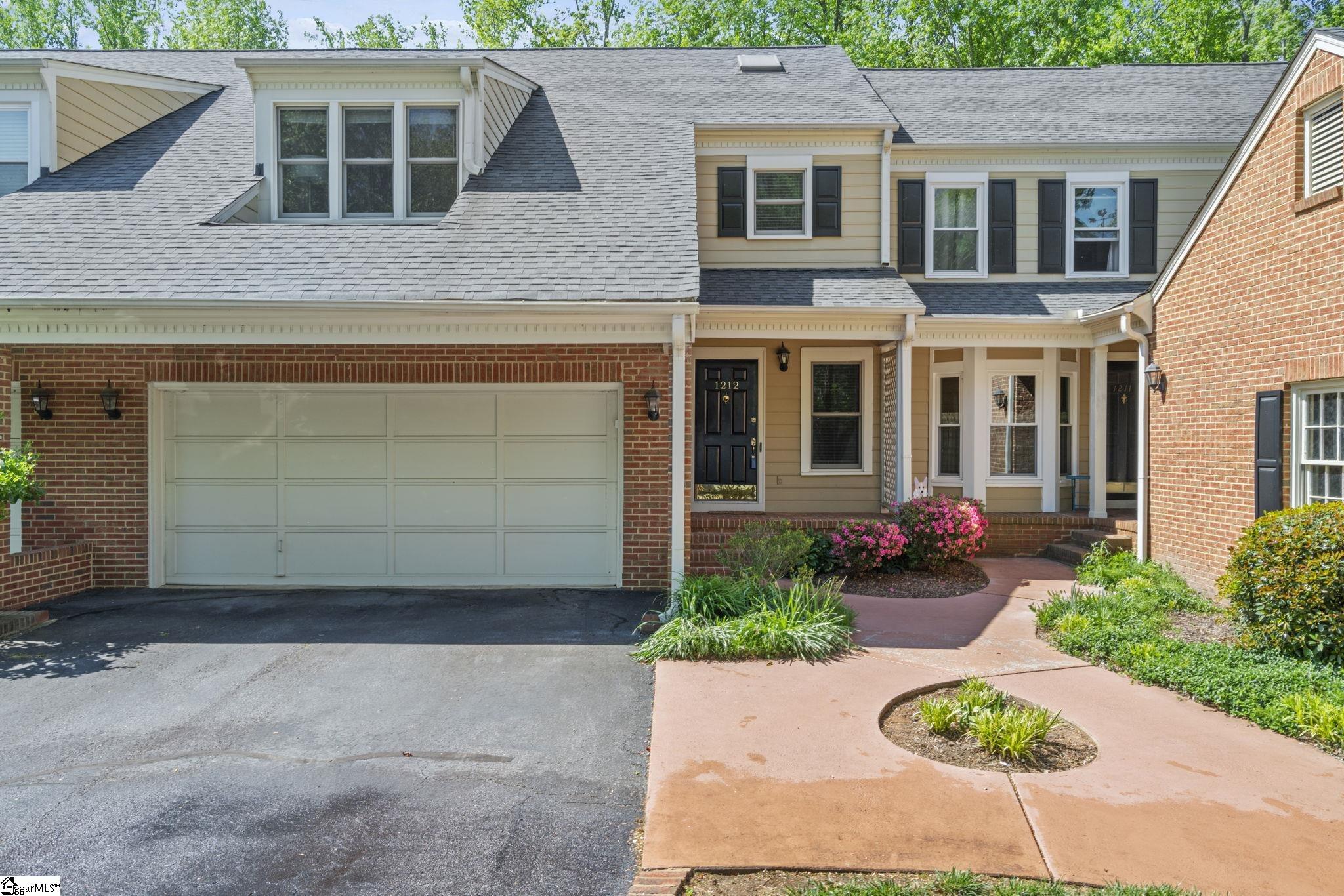 1212 Shadow Way Greenville, SC 29615 - Photo 5 of 34