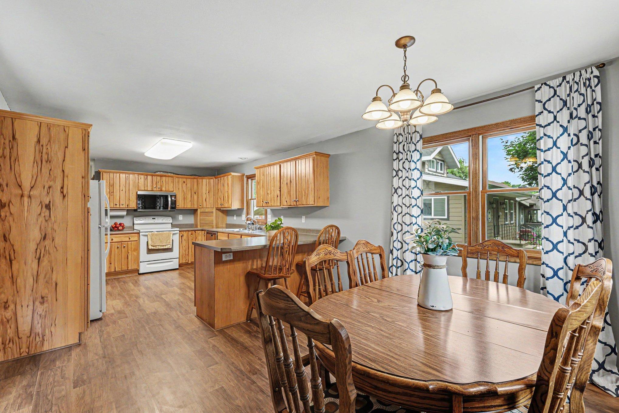 920 North Spring Street Luverne, MN 56156 - Photo 8 of 25