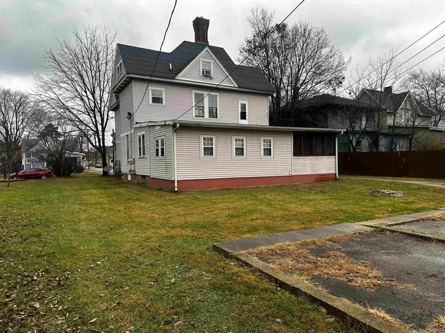 $209,900 | 429 West Charles Street, Muncie, IN 47305