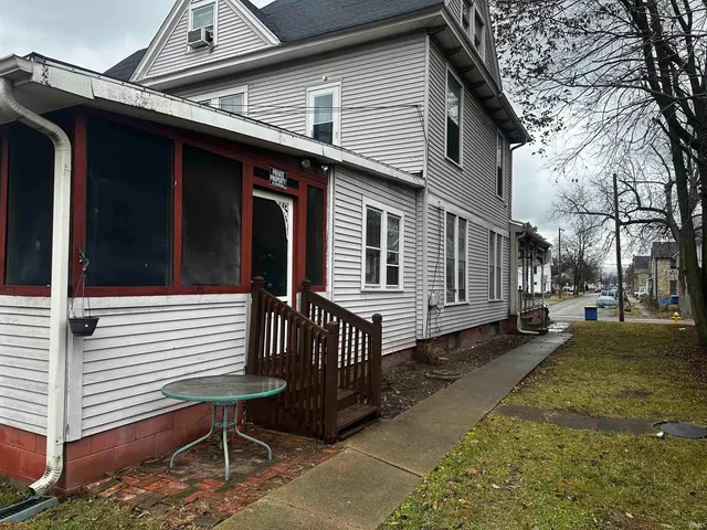 $209,900 | 429 West Charles Street, Muncie, IN 47305