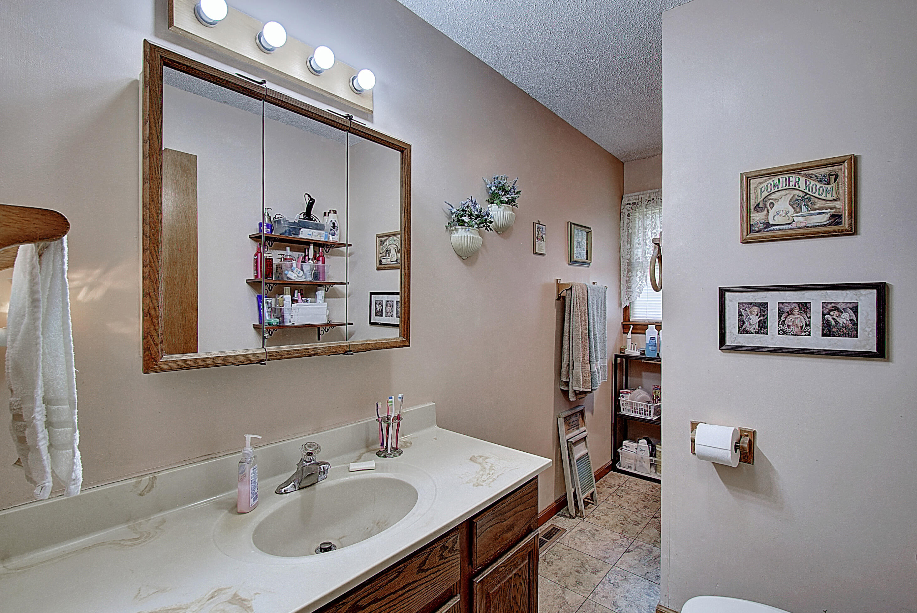 2117 Spring Street Gray, TN 37615 - Photo 24 of 38 DSC_0181And8more