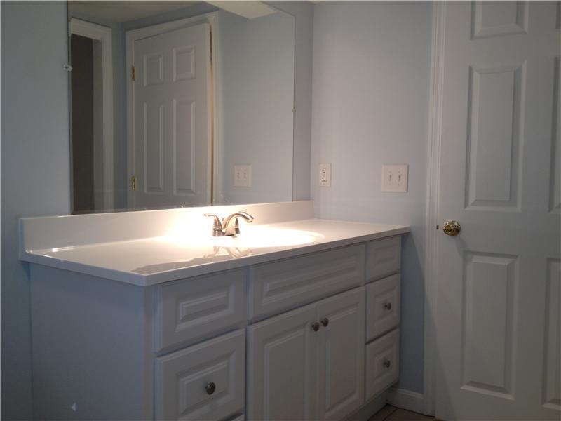 21 Deborah Road Warwick, RI 02888 - Photo 11 of 13 Bathroom.
