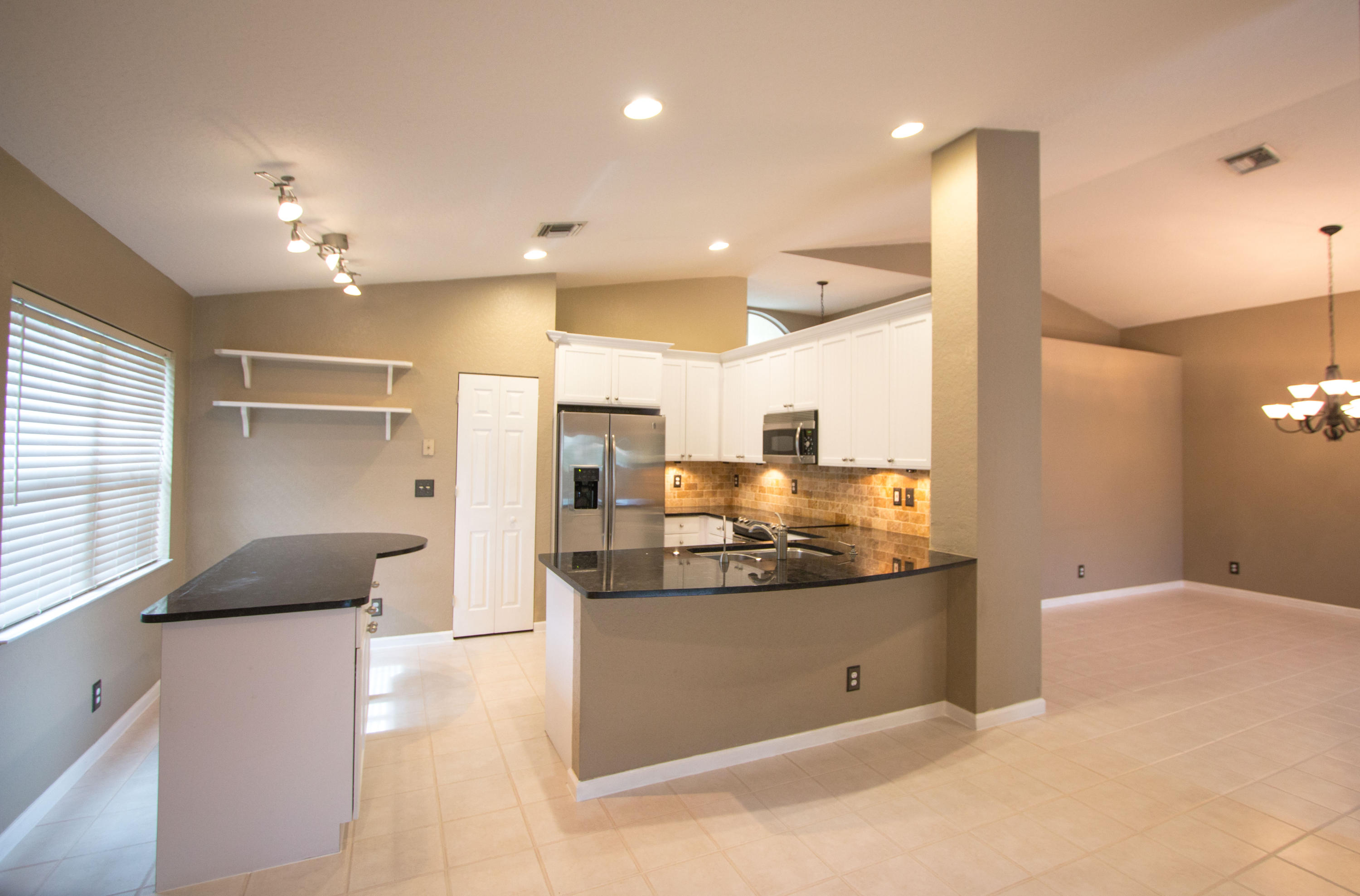 4132 Sabal Lakes Road Delray Beach, FL 33445 - Photo 4 of 41 Broadview_Kitchen_Dining