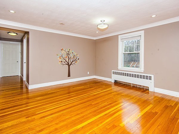 30 Hillcrest Road Waltham, MA 02451 - Photo 12 of 30 Gallery Image 12