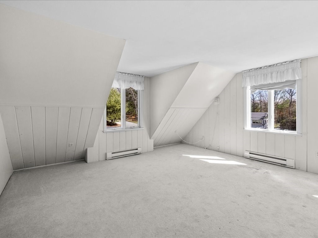 18 James Road Duxbury, MA 02332 - Photo 25 of 34 an empty room with windows