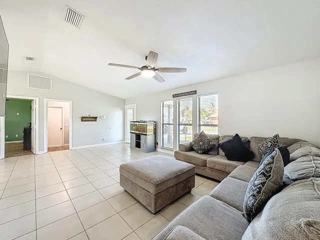 $389,000 | 1771 Southwest Taurus Lane, Port St. Lucie, FL 34984