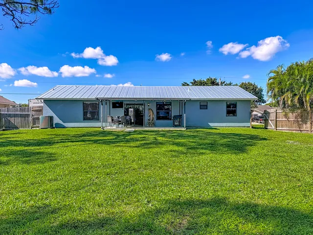 $389,000 | 1771 Southwest Taurus Lane, Port St. Lucie, FL 34984