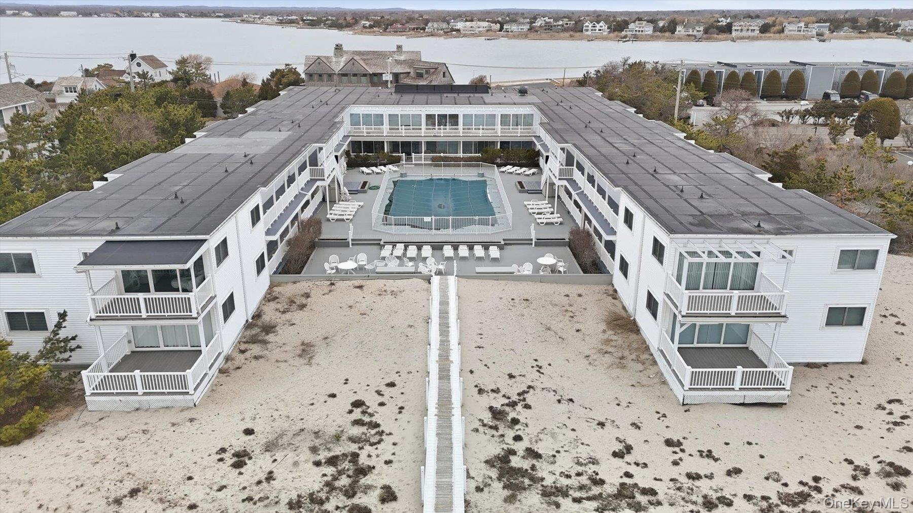 281 Dune Road, Unit 16B Westhampton Beach, NY 11978 - Photo 26 of 38