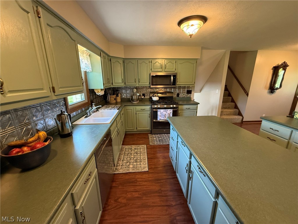 2462 York View Road Southwest New Philadelphia, OH 44663 - Photo 17 of 50