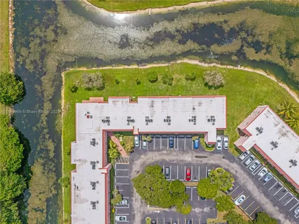 $139,000 | 9460 Sunrise Lakes Boulevard, Unit 309, Sunrise, FL 33322