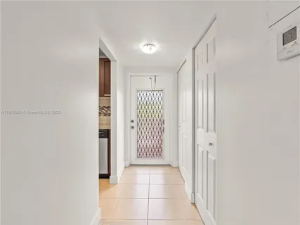 $139,000 | 9460 Sunrise Lakes Boulevard, Unit 309, Sunrise, FL 33322