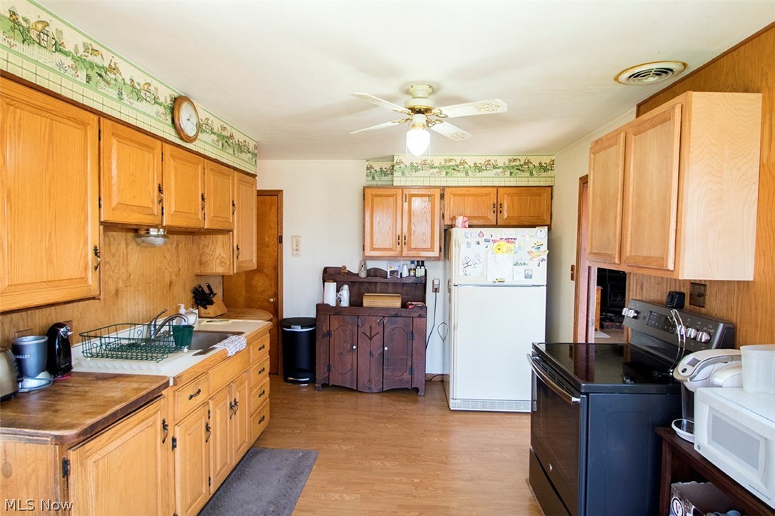 9494 Crow Road Litchfield, OH 44253 - Photo 7 of 24 Gallery Image 7