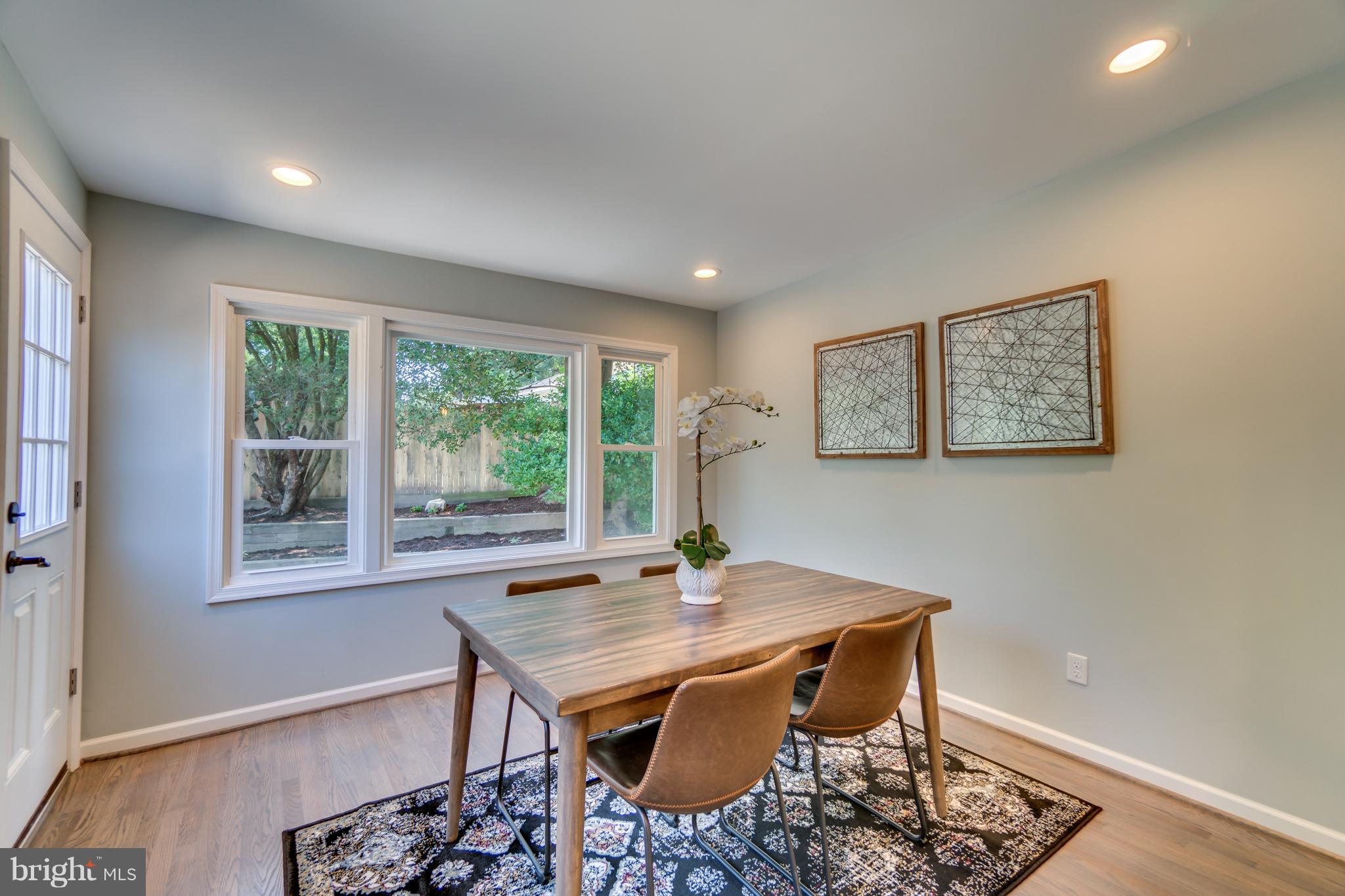 11517 Mapleview Drive Silver Spring, MD 20902 - Photo 6 of 18 a workspace with furniture and window