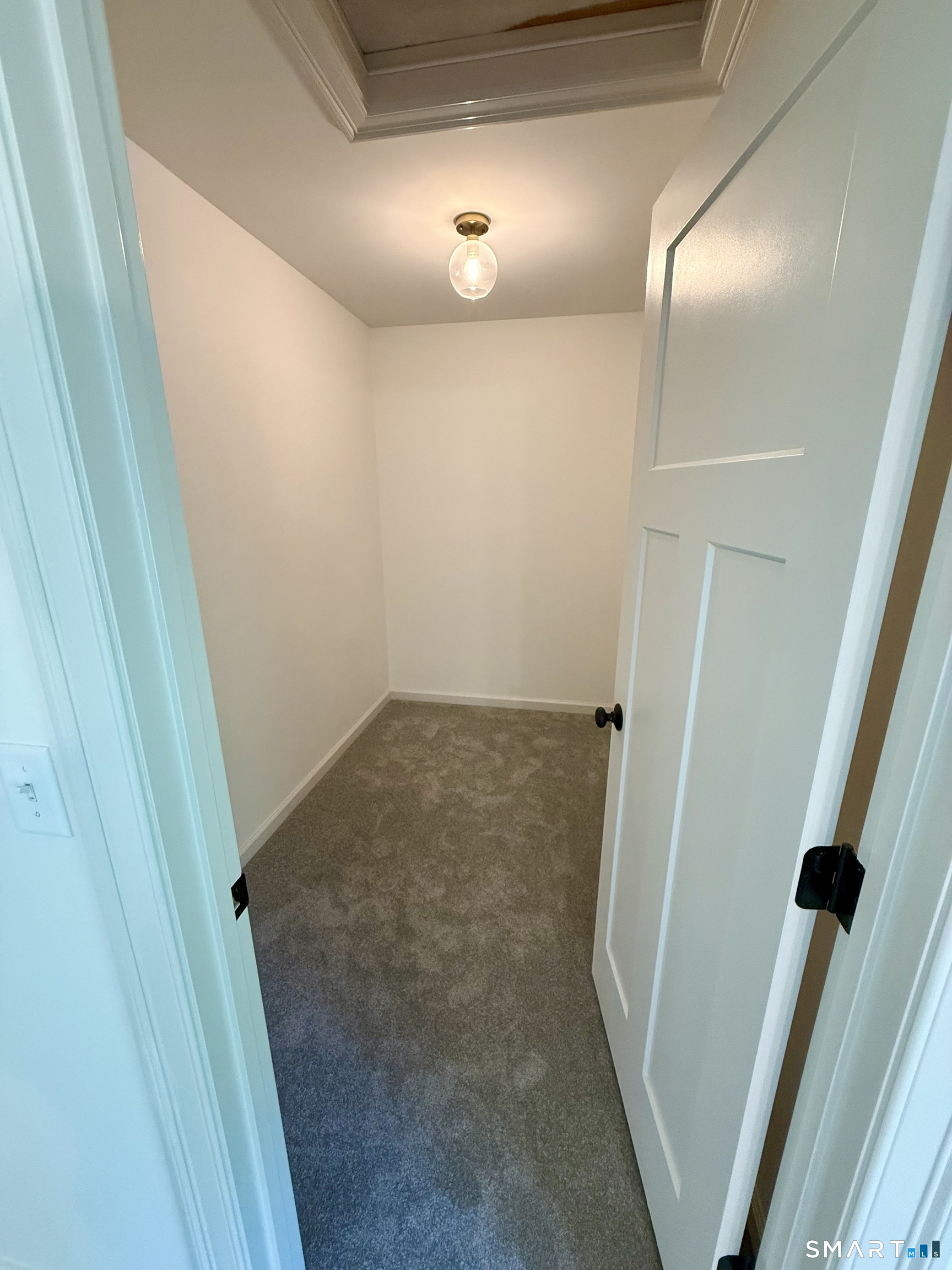 247 Green Hollow Road Killingly, CT 06239 - Photo 7 of 18