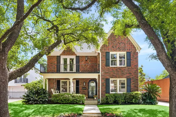$1,515,000 | 1925 Banks Street, Houston, TX 77098