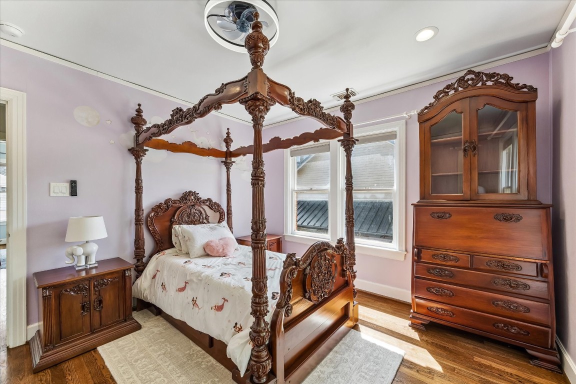 1925 Banks Street Houston, TX 77098 - Photo 28 of 38 Another view of the third bedroom.