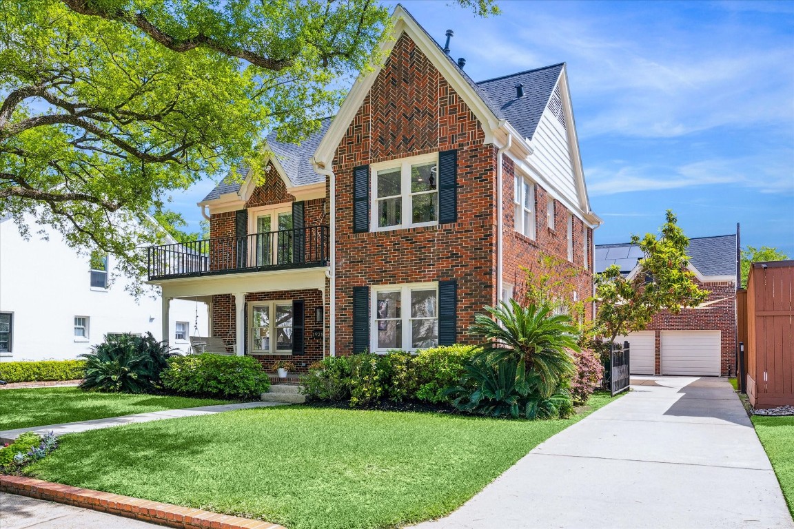 1925 Banks Street Houston, TX 77098 - Photo 38 of 38 1925 Banks is calling your name!