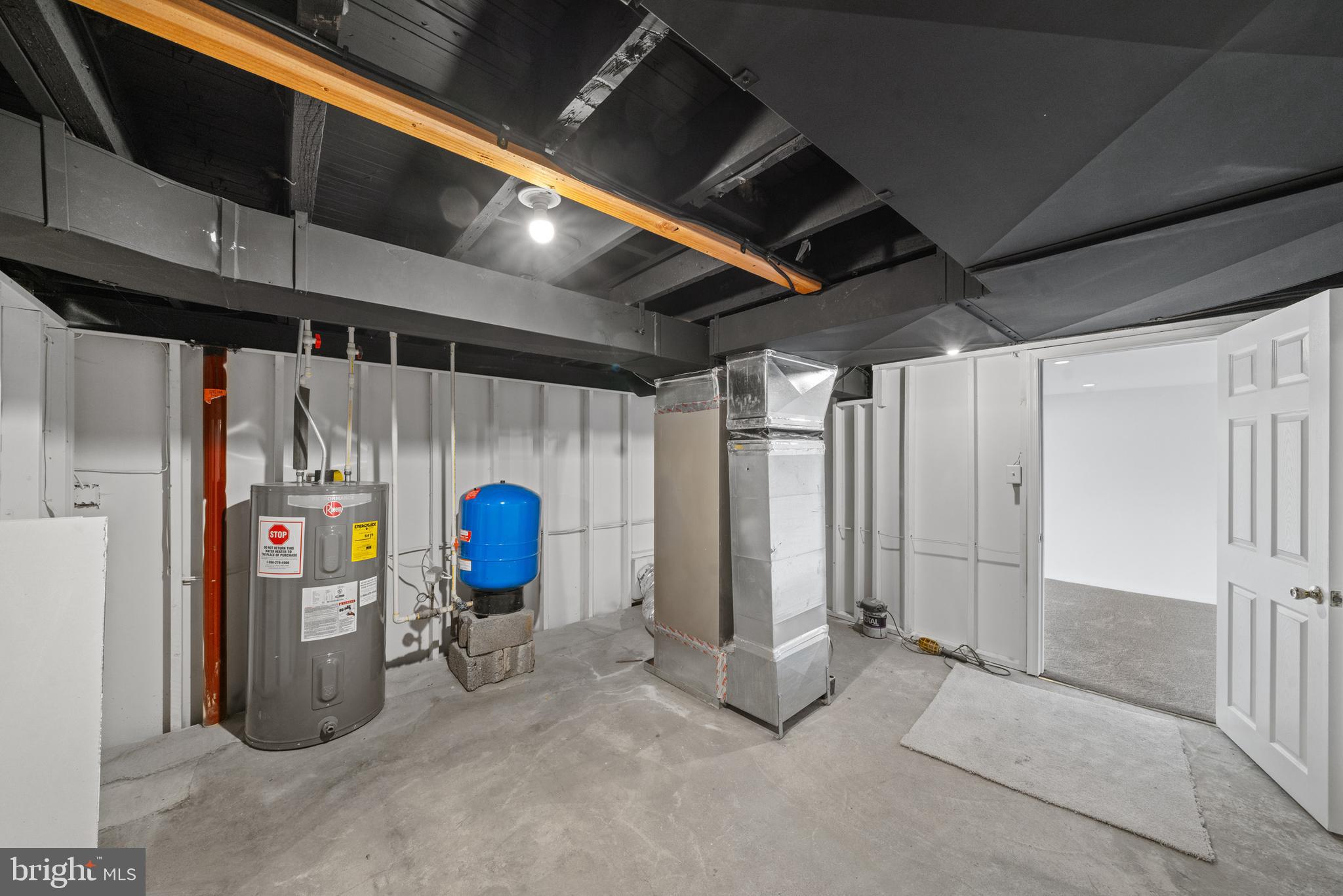 5209 Woodville Road Mount Airy, MD 21771 - Photo 36 of 90